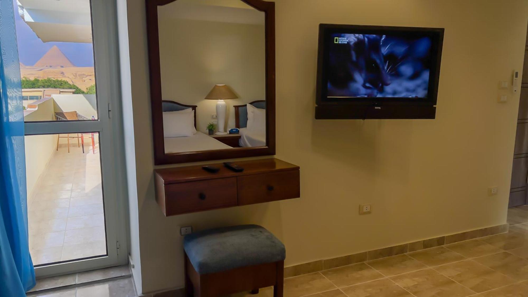 Pyramids Vista Inn Kafrat al Jabal Ngoại thất bức ảnh