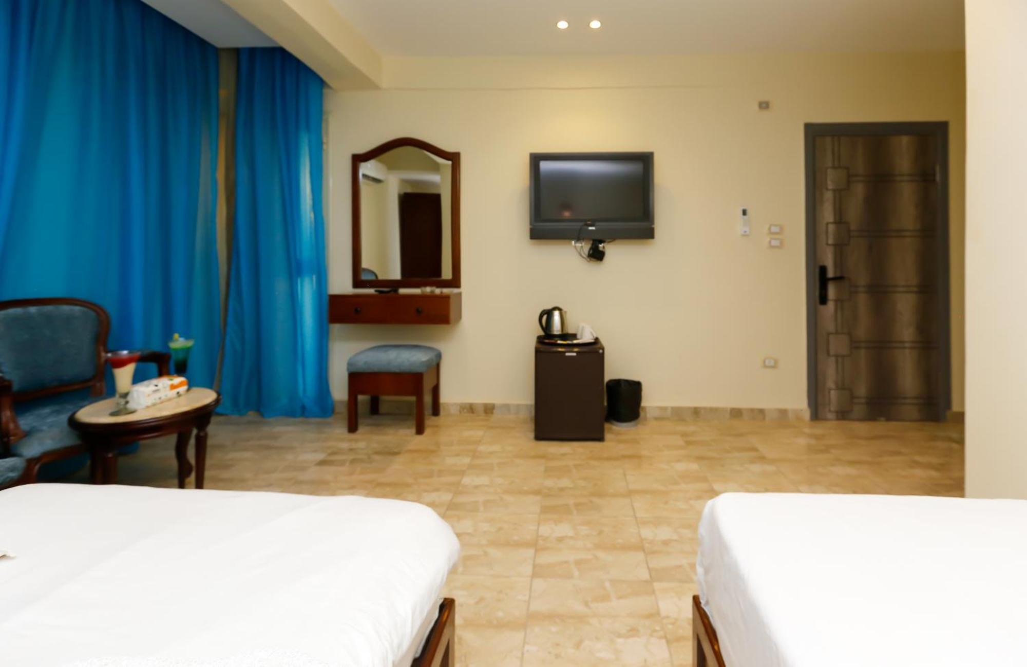 Pyramids Vista Inn Kafrat al Jabal Ngoại thất bức ảnh